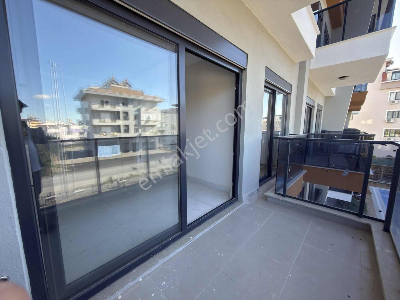 Oba Karakocalı Da Full Kompleks Aktiviteli Binada 1+1 Daire - Görsel 9