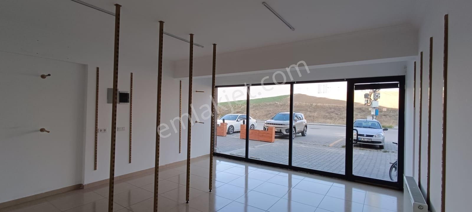 Turgut Özal'da Cadde Üstü 80 M2 Kiralık Harika Dükkan - Görsel 10