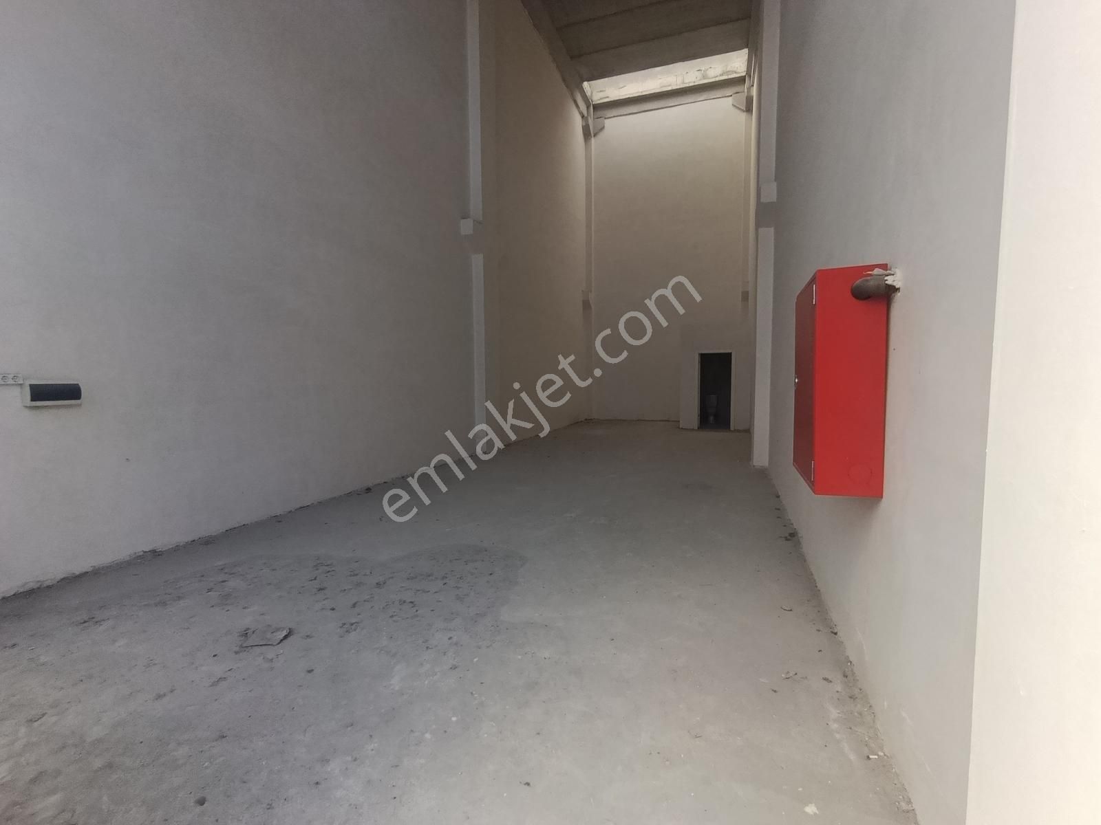 Sevindik'ten Sehaş Arena'da 80+20m2 Her İşe Uygun Ticari Dükkan - Görsel 10