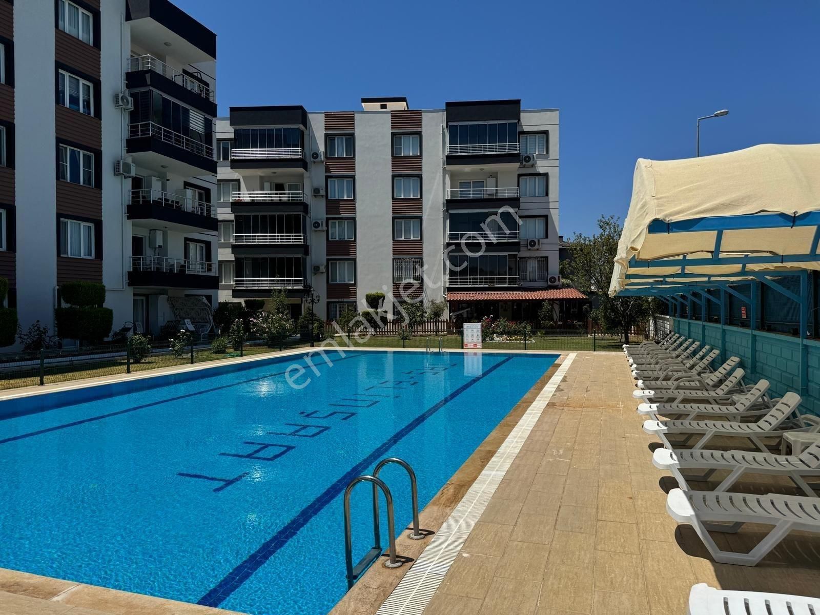 Kuşadasın'da 3+1 3. Kat Site İçerisinde Satlık Lüks Daire - Görsel 24