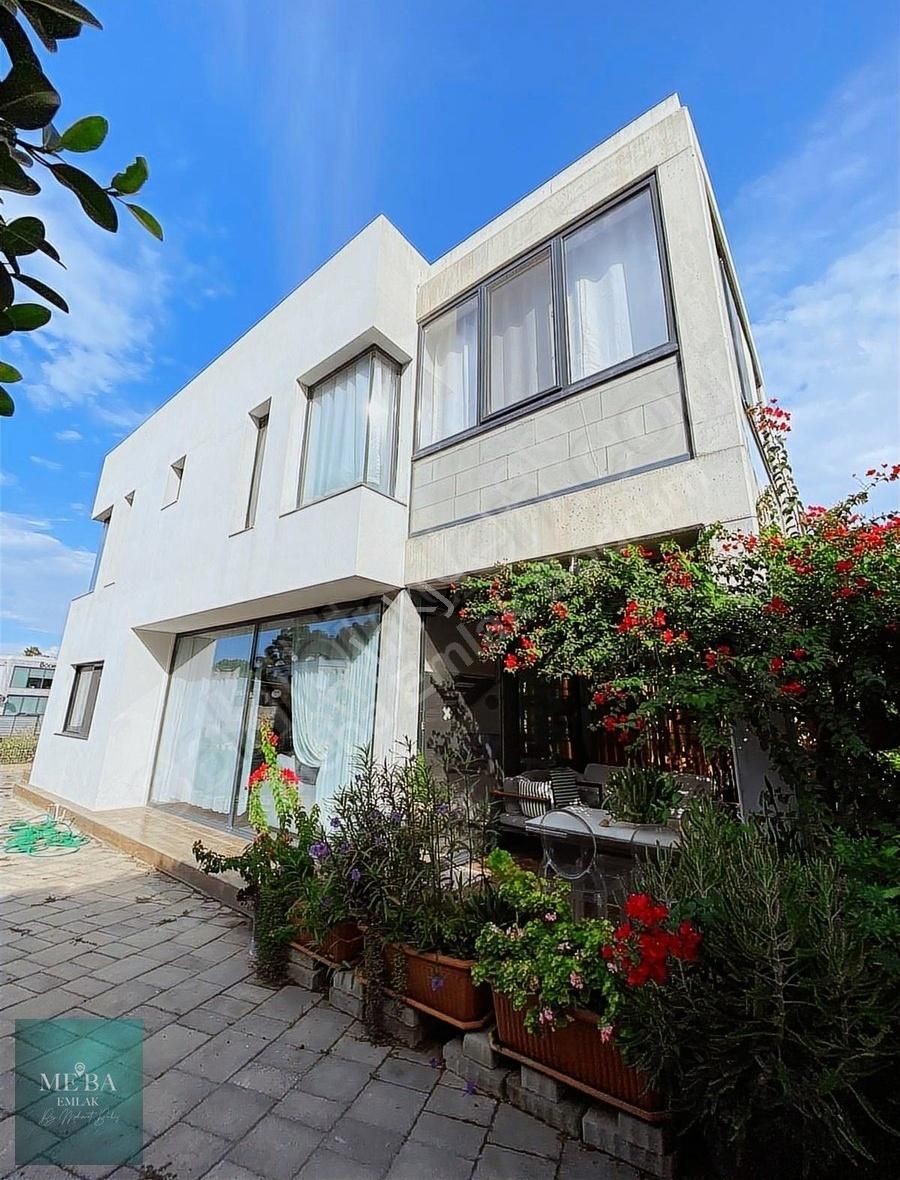 Bodrum Gündoğan Satılık Denize Yürüme Mesafesinde 3+1 Villa