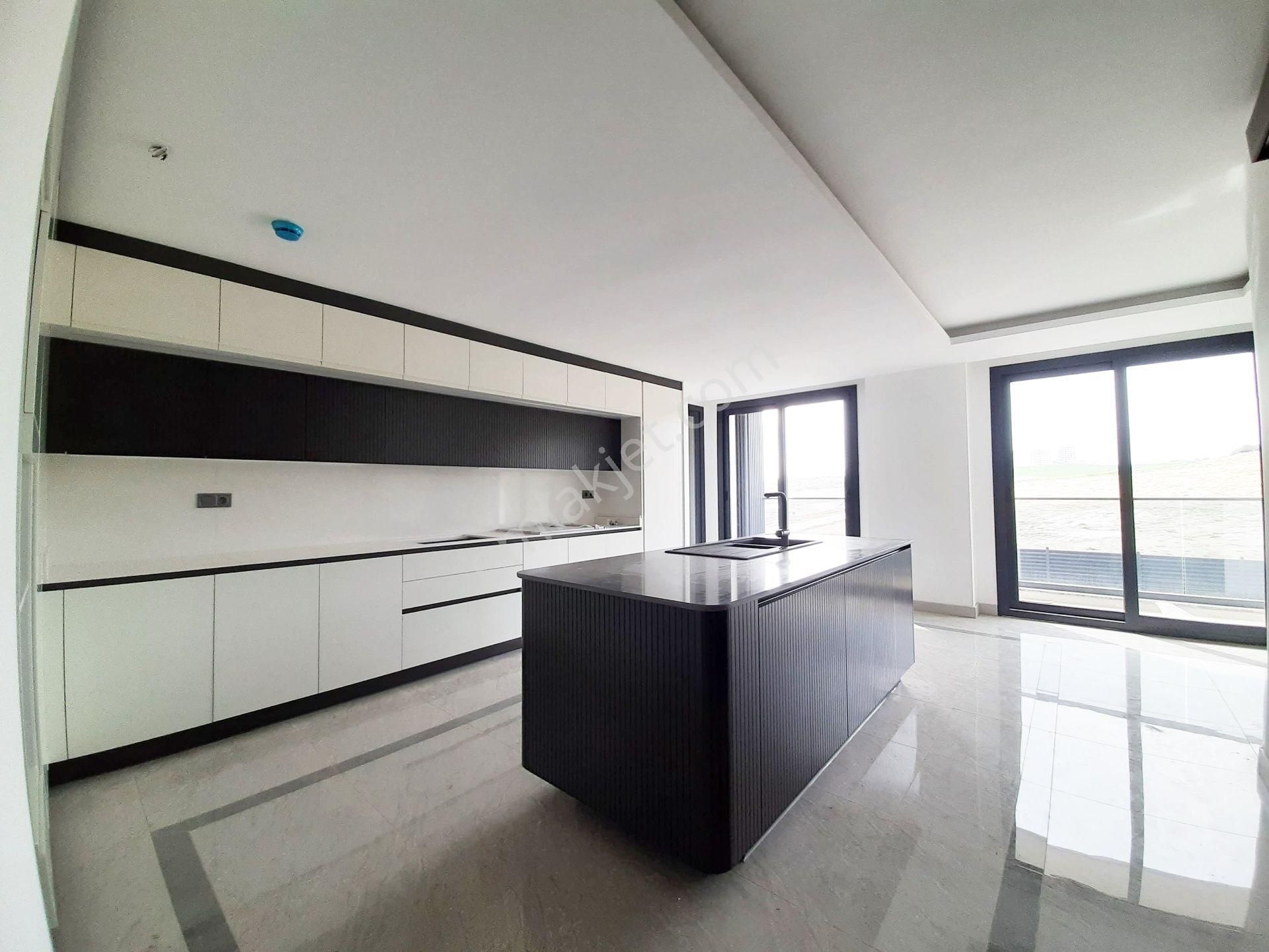 Yatay Mimari Akıllı Ev Sistemli Yerden Isıtmalı Kapalı Mutfaklı Xxl Genişliğin'de Alternatifsiz!!