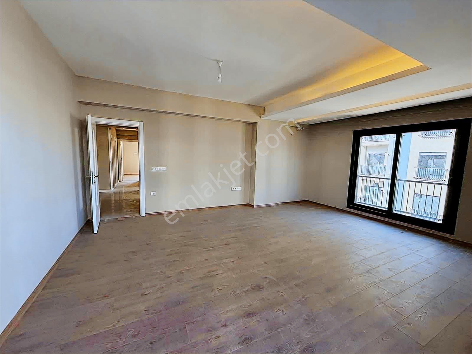 Muratbey Mah. 150m² 3+1 + Havuzlu Site En Gözde Site Ve Konum - Görsel 3