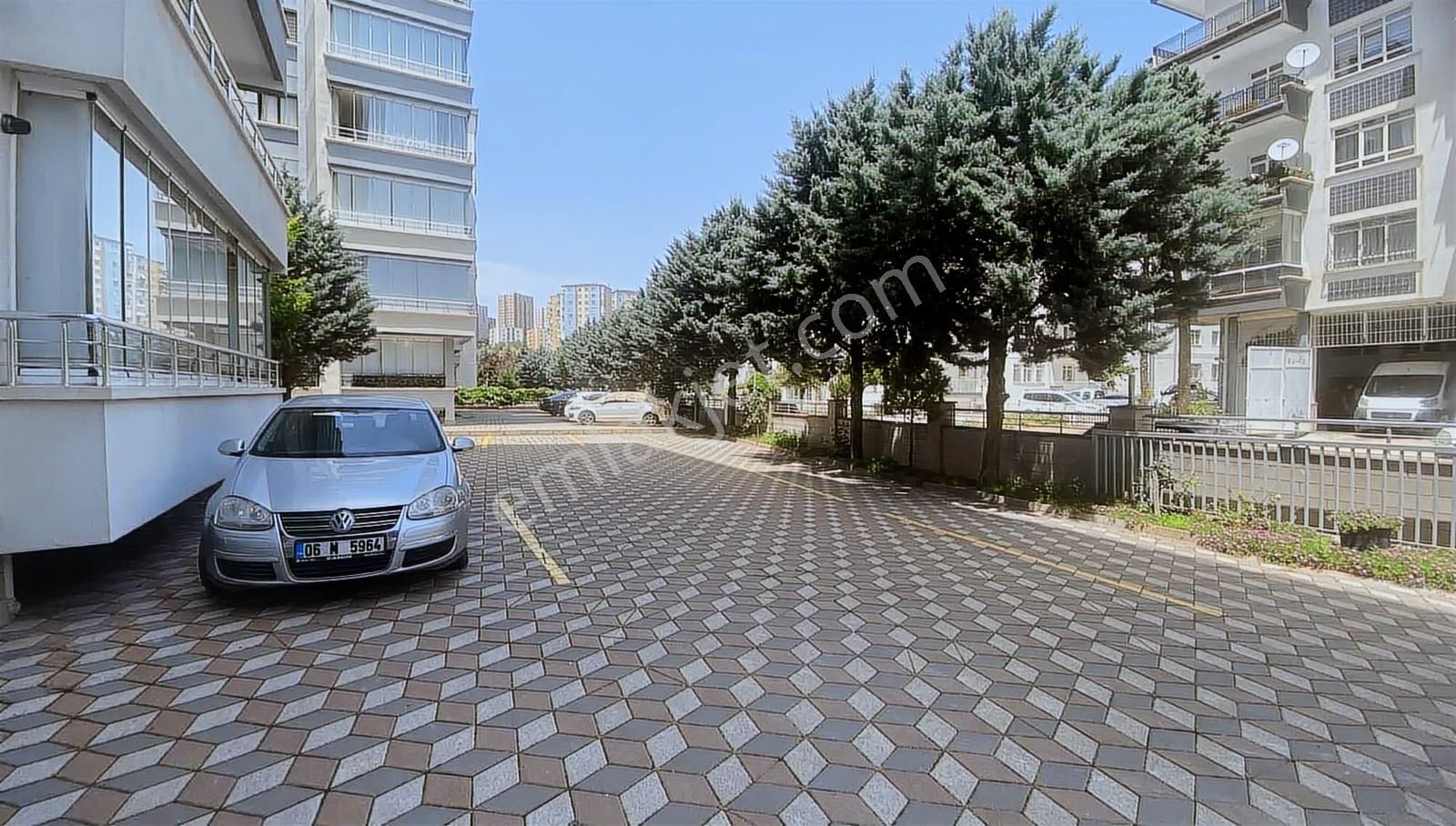 Mercanlardan Demetevler'de 6+1 Satılık Dublex Daire - Görsel 27