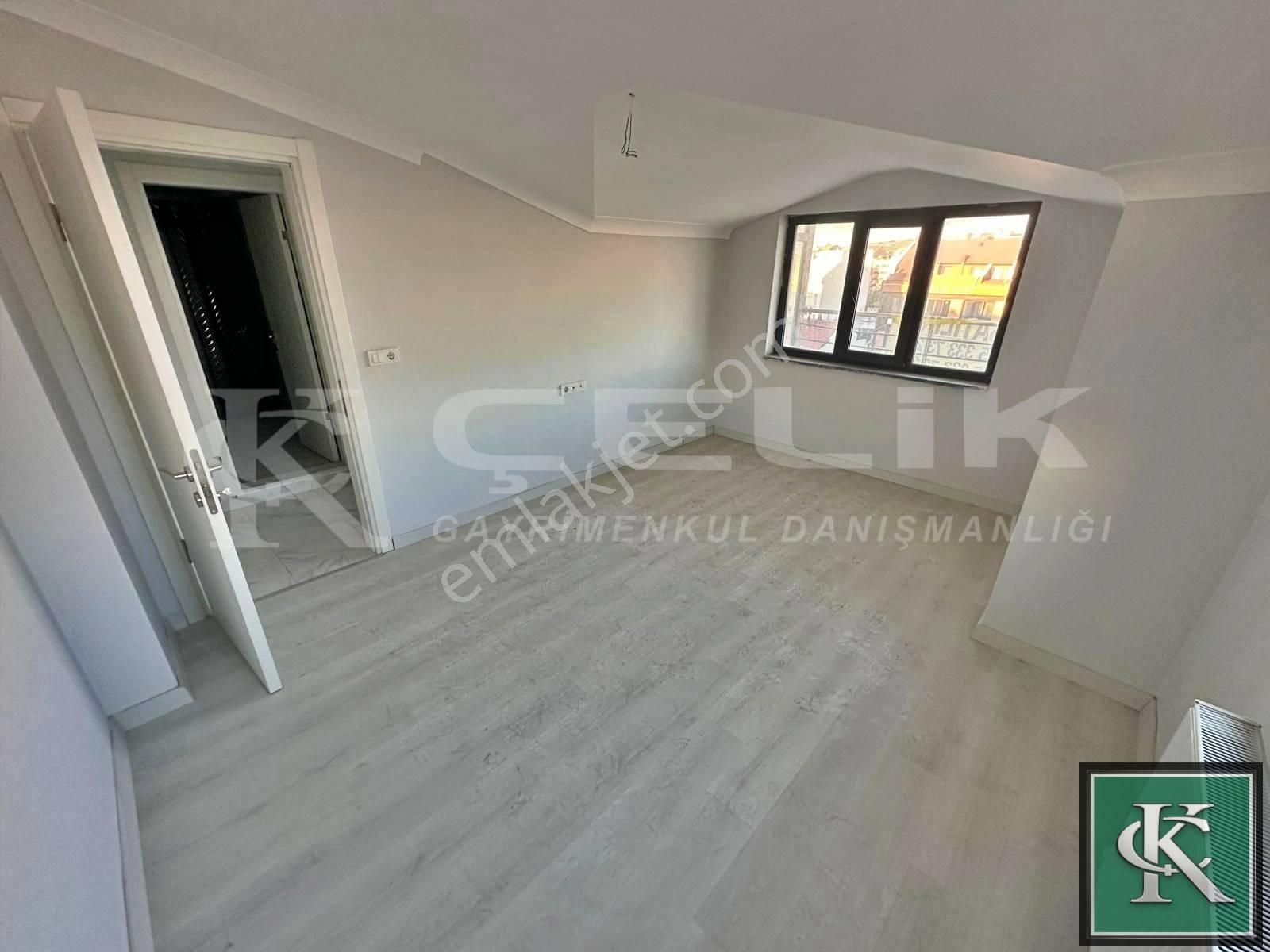 Bandırma Çelik Emlaktan 4+1 İskanlı Oturuma Hazır Satılık Daire - Görsel 26