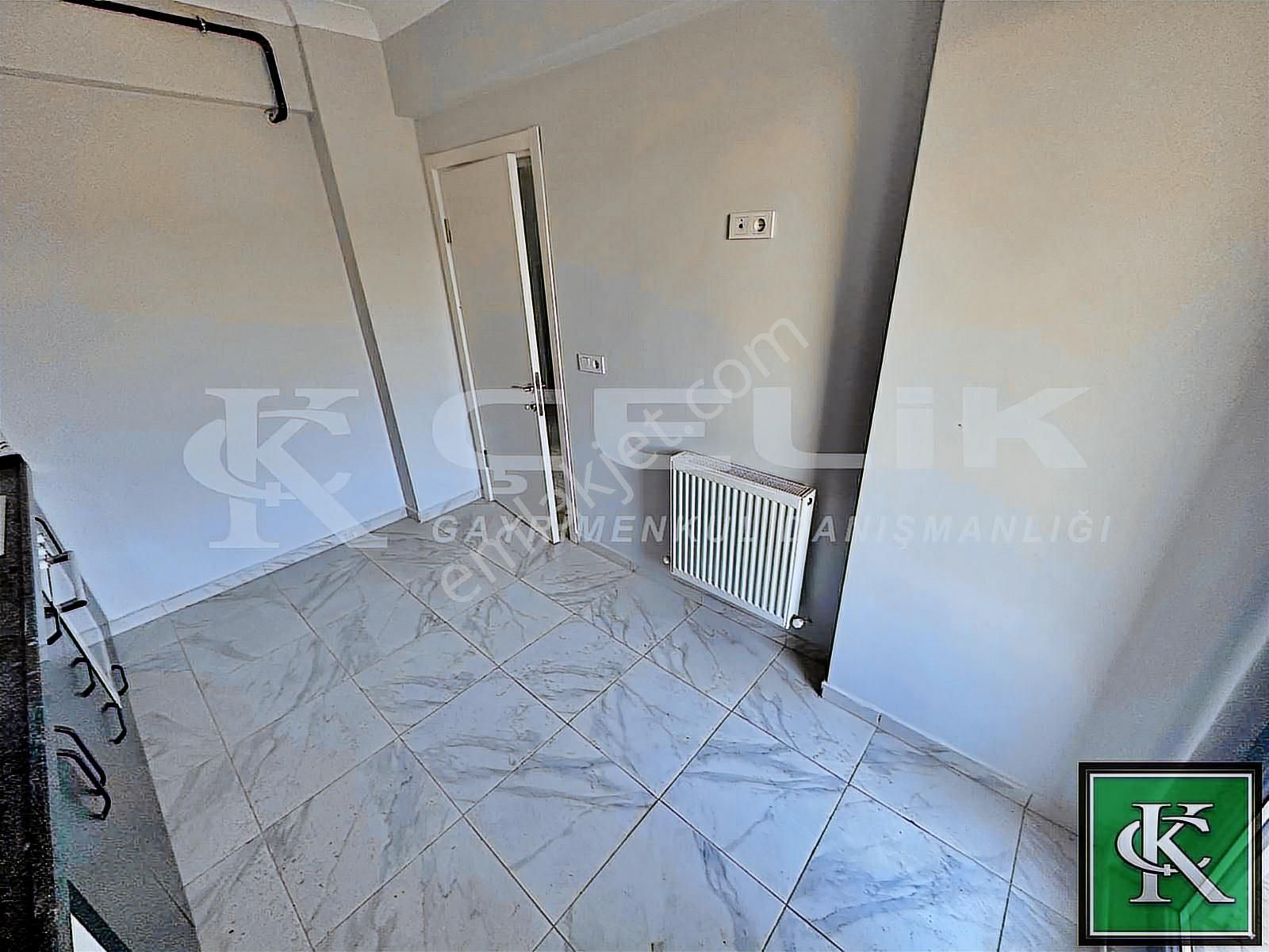 Bandırma Çelik Emlaktan 4+1 İskanlı Oturuma Hazır Satılık Daire - Görsel 28
