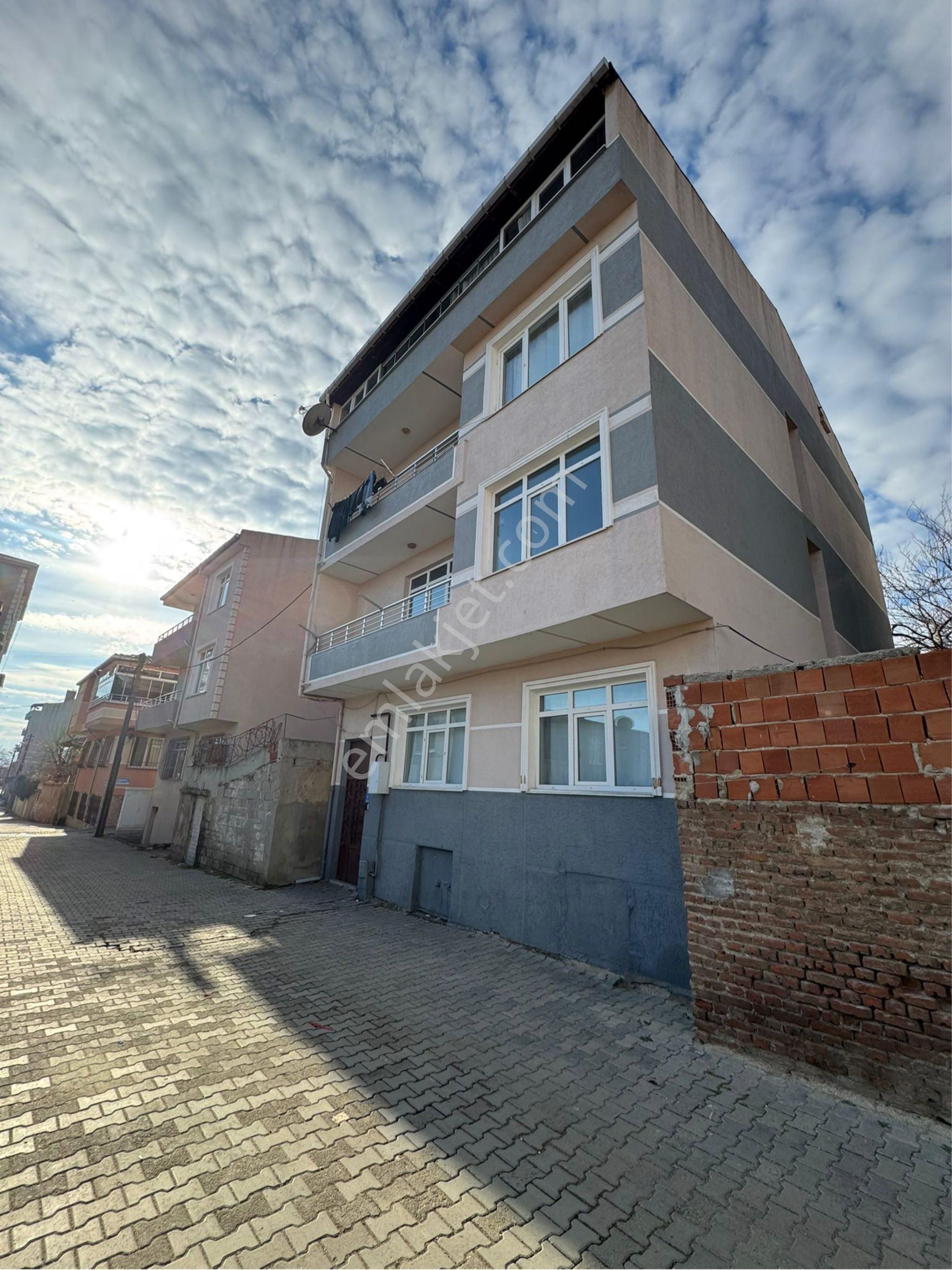 Ak Auto Gayrimenkul'dan Tekirdağ Süleymanpaşa Zafer Mah Satılık Müstakil 5 Katlı Ev - Görsel 3