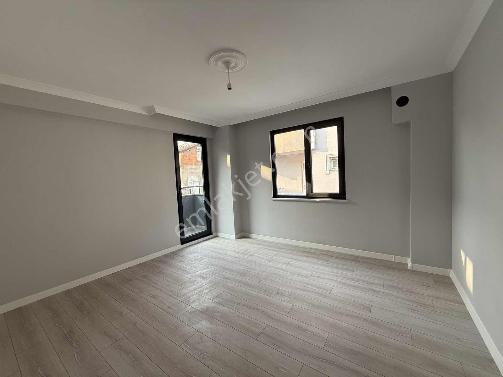 Darıca Marmaray Durağına Komşu 4+1 Asansörlü Çift Teraslı Daire - Görsel 23