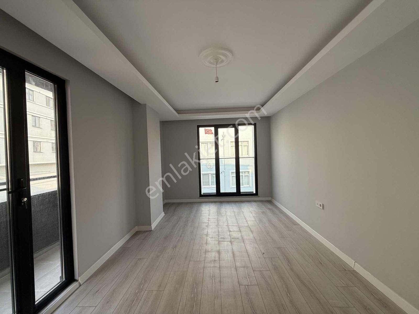 Darıca Marmaray Durağına Komşu 4+1 Asansörlü Çift Teraslı Daire - Görsel 16