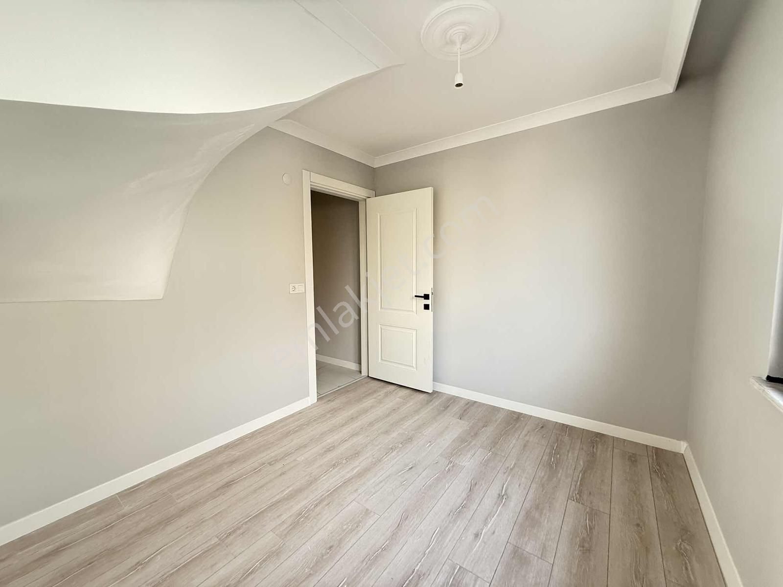 Darıca Marmaray Durağına Komşu 4+1 Asansörlü Çift Teraslı Daire - Görsel 32