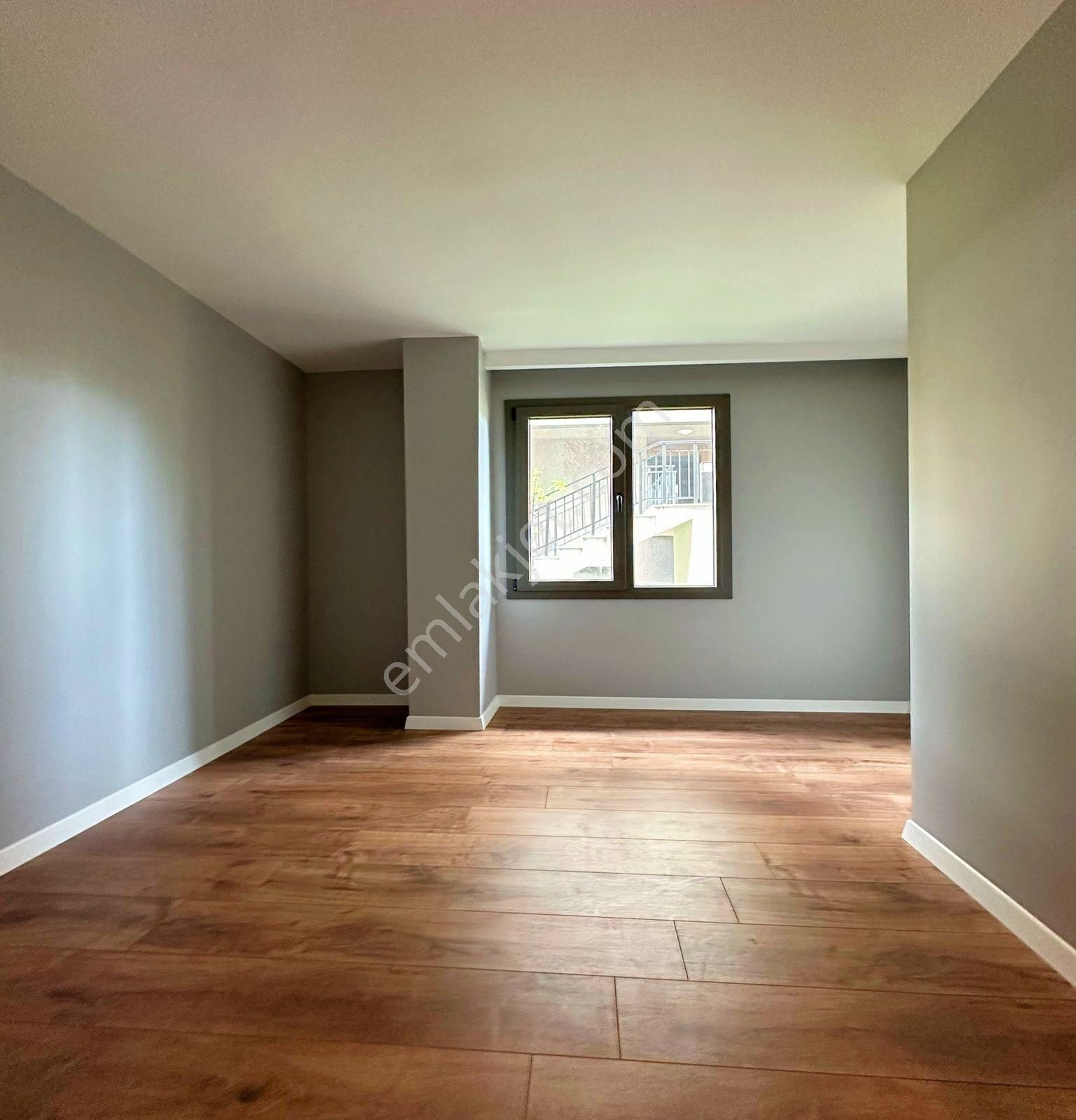 Beylikdüzü Kavaklı'da 3+1 Müstakil Bahçeli Villa Tadında Daire - Görsel 15