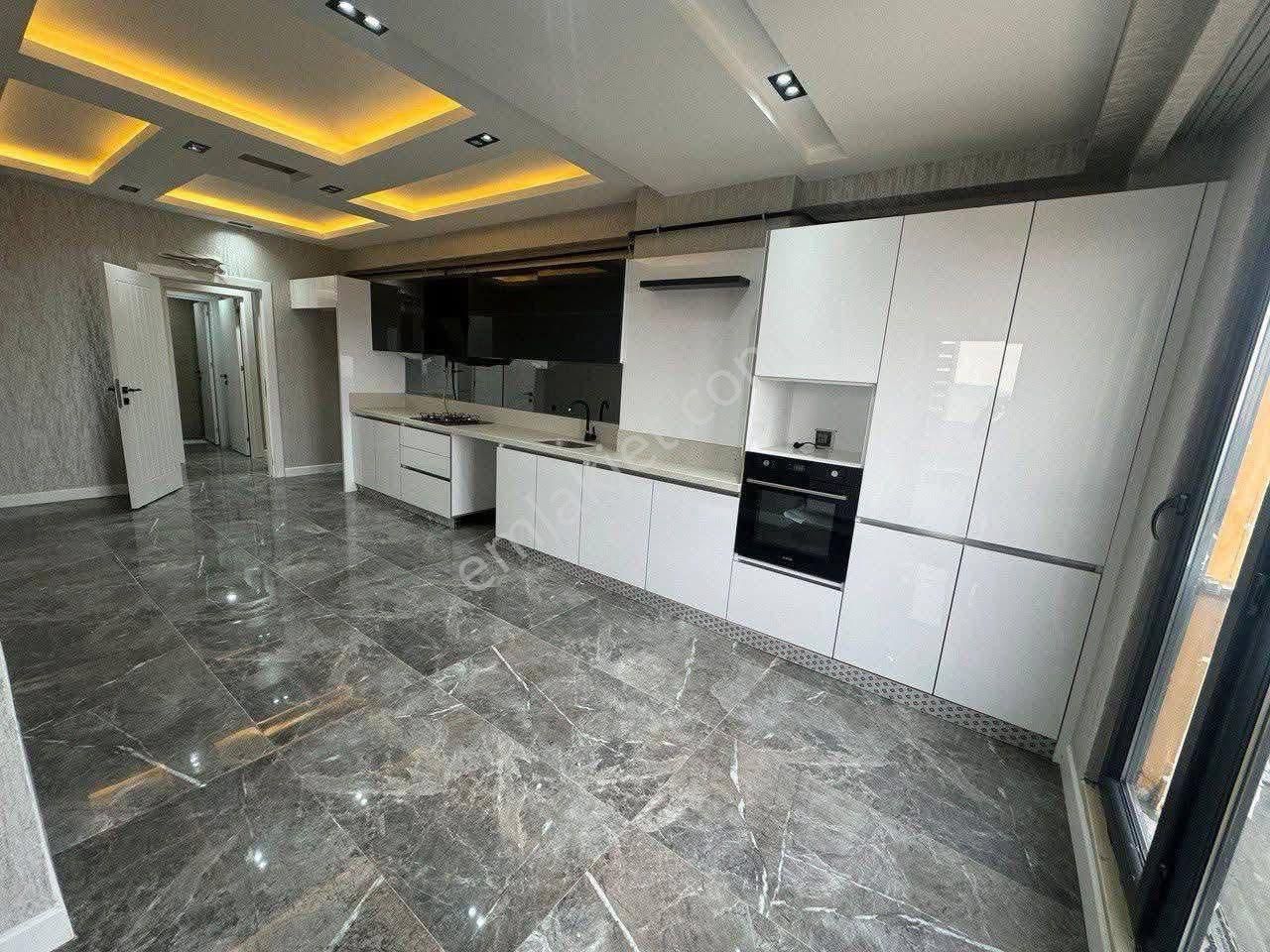 Karaköprü Seyrantepede Lüks 4+1 Daire - Görsel 2