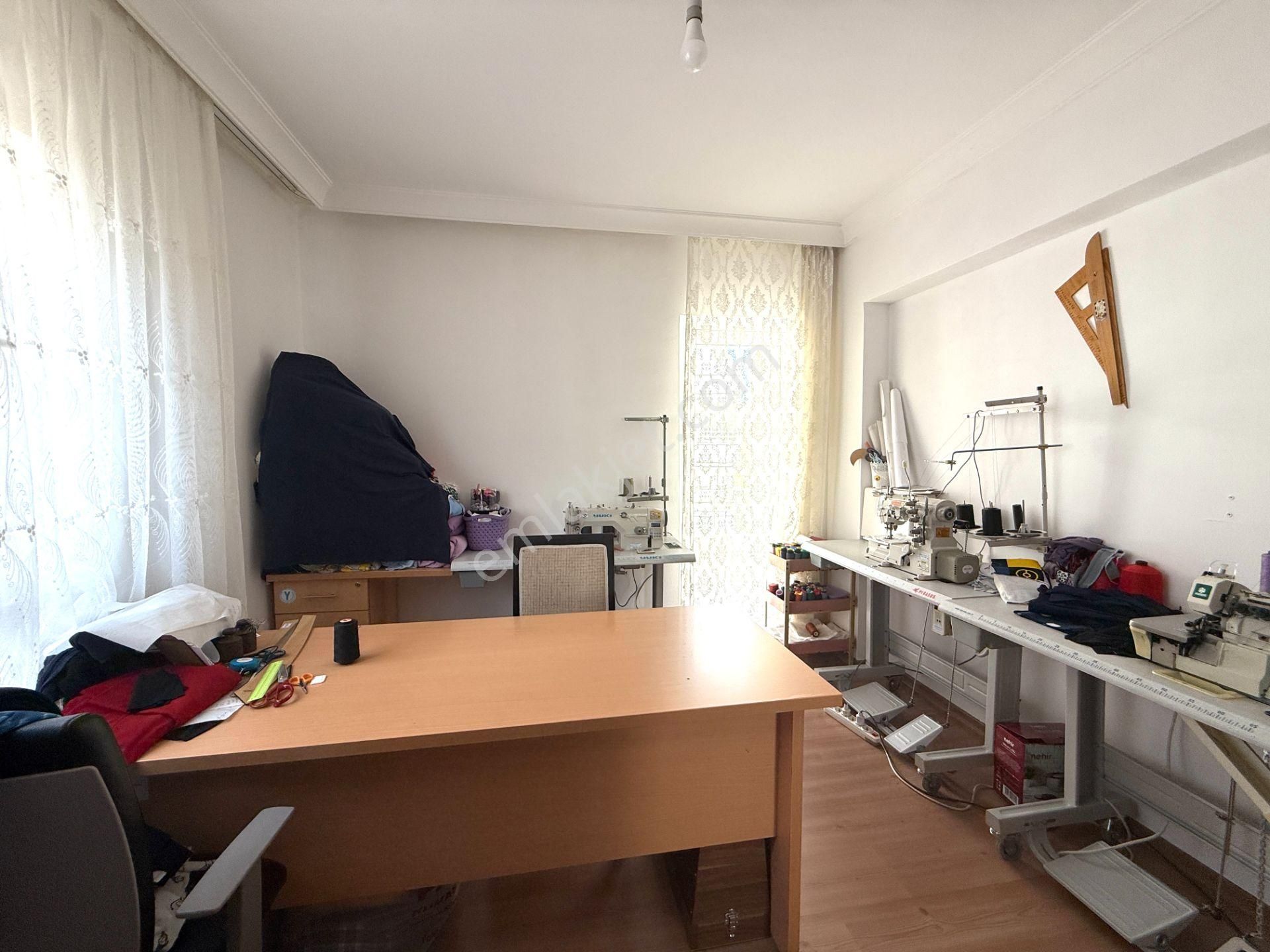 Kalecik Emlak'tan Ara Kat'da 3+1 Çift Balkonlu İskanlı Daire - Görsel 9