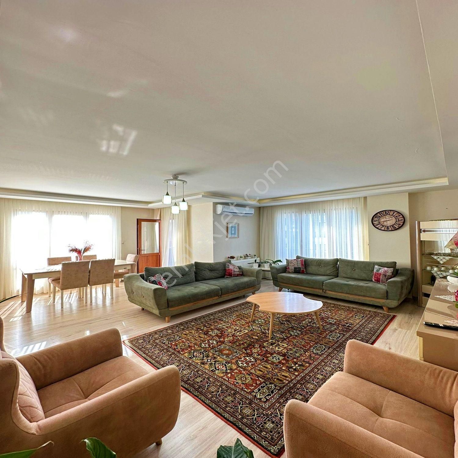 Beylikdüzü Marmara Mahallesin'de Satılık 3+1 Kısa Katlı Güney Cephe Daire Fırsatı 6.650.000 Tl