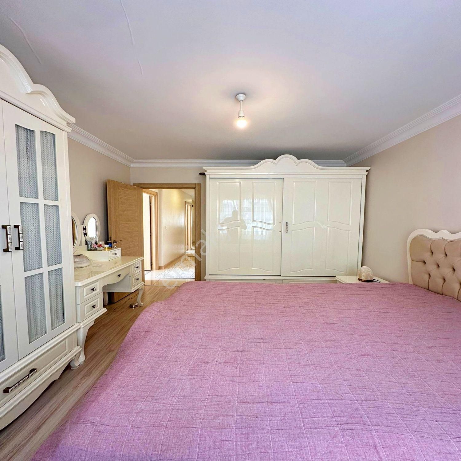 Beylikdüzü Marmara Mahallesin'de Satılık 3+1 Kısa Katlı Güney Cephe Daire Fırsatı 6.650.000 Tl - Görsel 10