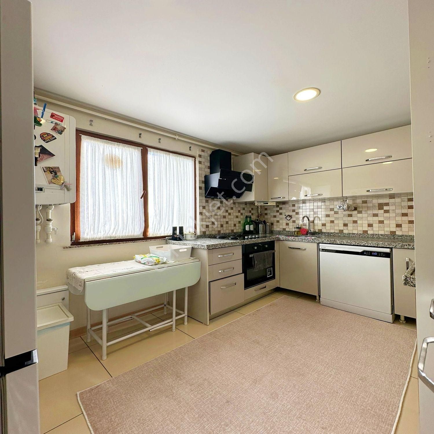 Beylikdüzü Marmara Mahallesin'de Satılık 3+1 Kısa Katlı Güney Cephe Daire Fırsatı 6.650.000 Tl - Görsel 24