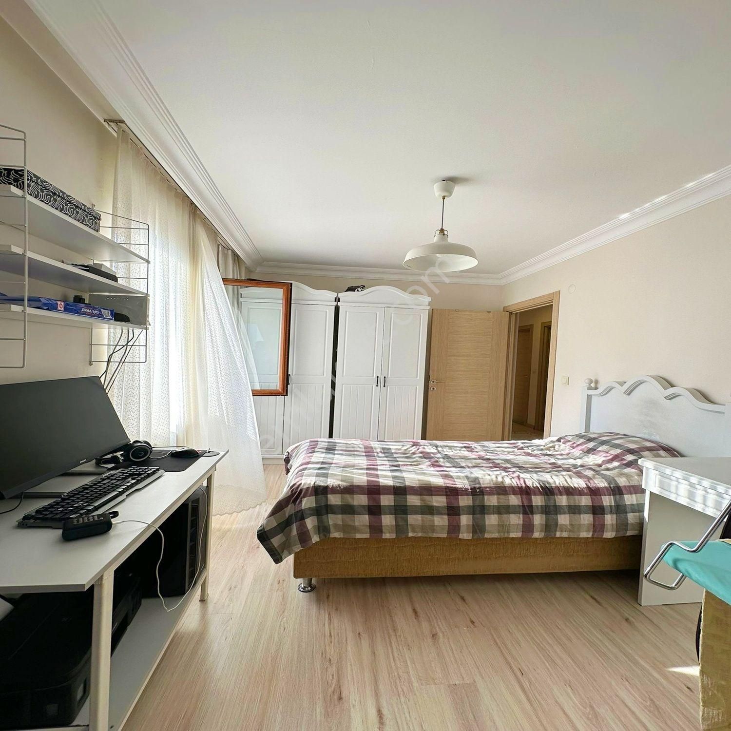 Beylikdüzü Marmara Mahallesin'de Satılık 3+1 Kısa Katlı Güney Cephe Daire Fırsatı 6.650.000 Tl - Görsel 13