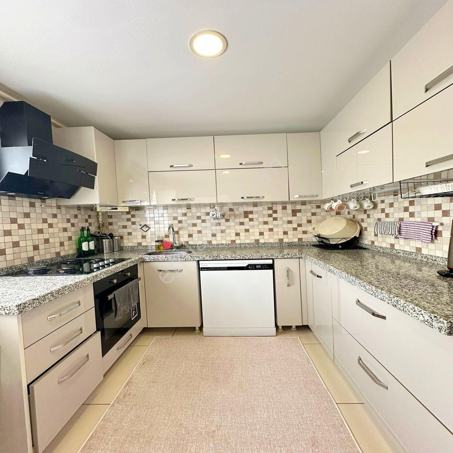 Beylikdüzü Marmara Mahallesin'de Satılık 3+1 Kısa Katlı Güney Cephe Daire Fırsatı 6.650.000 Tl - Görsel 26