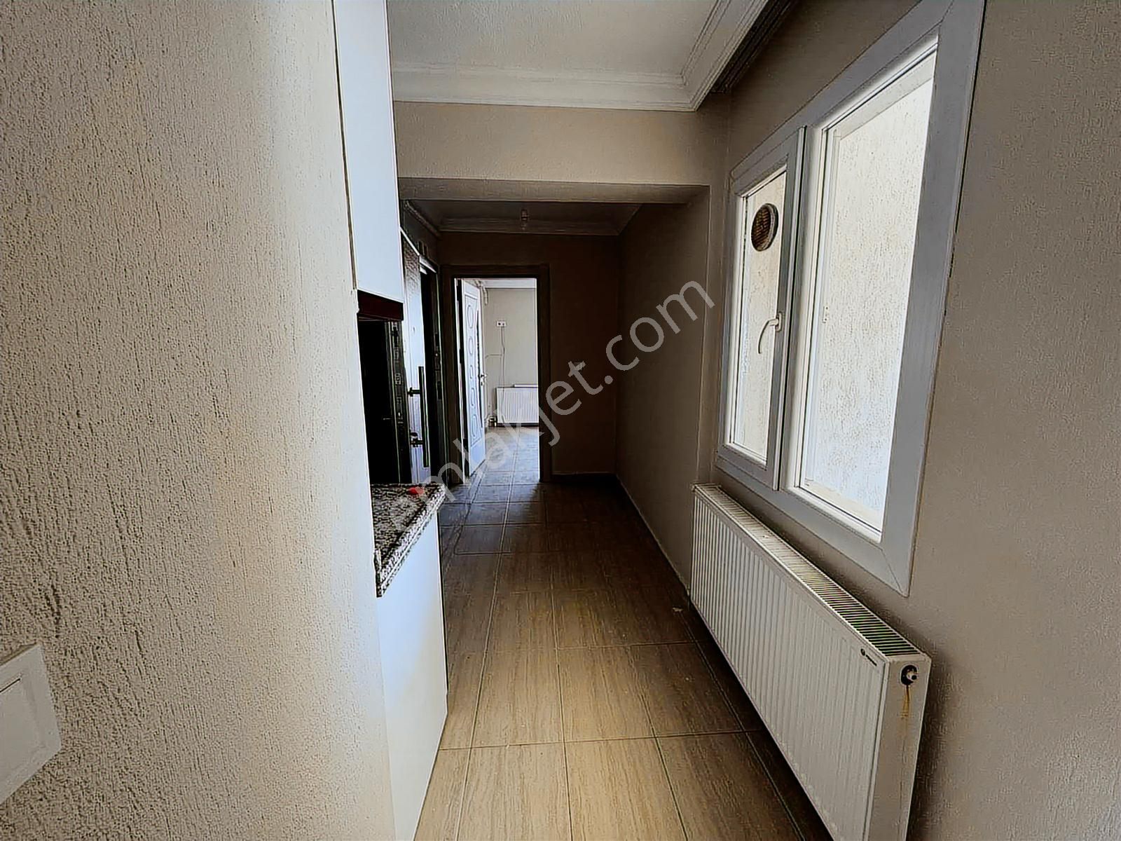 Fatih Mah. Fatih Okulu Civarı Cadde Üstü Doğalgazlı Daire - Görsel 13