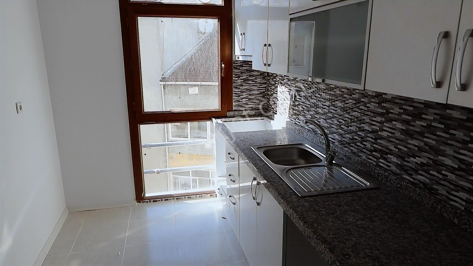 Ünalan Metro-metrobüs Yakını Genç Apt.satılık Daire 3+1,120m2. - Görsel 16