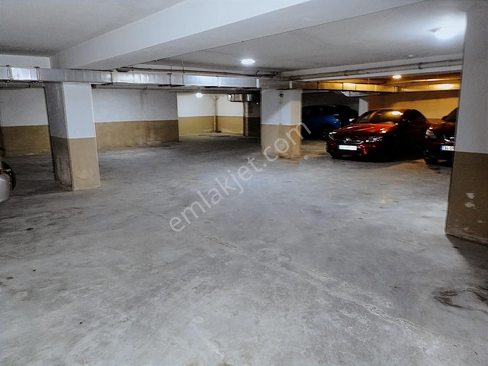 Ünalan Metro-metrobüs Yakını Genç Apt.satılık Daire 3+1,120m2. - Görsel 7