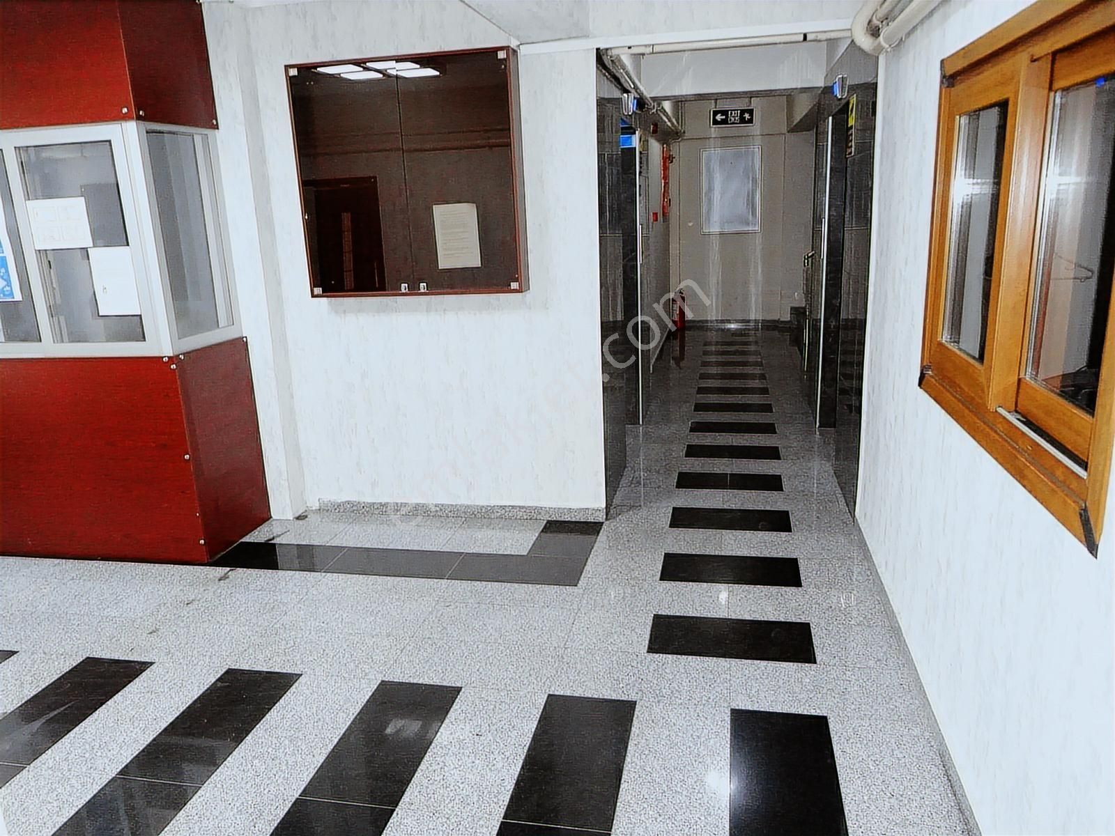 Ünalan Metro-metrobüs Yakını Genç Apt.satılık Daire 3+1,120m2. - Görsel 6