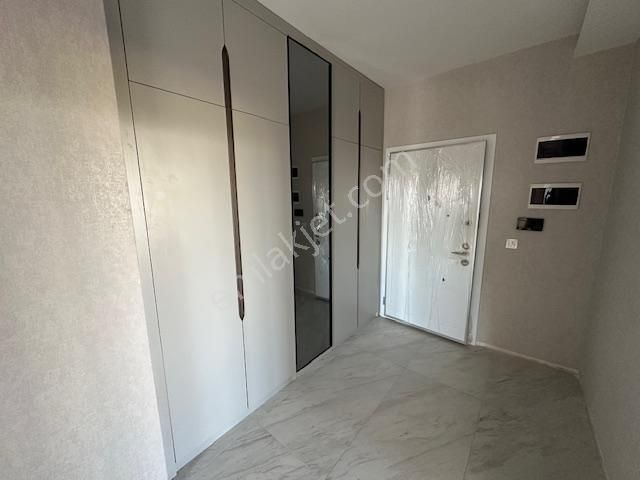 Bağlıcada Manzaralı Önü Açık 3+1 Sıfır Yerden Isıtmalı Daire - Görsel 23