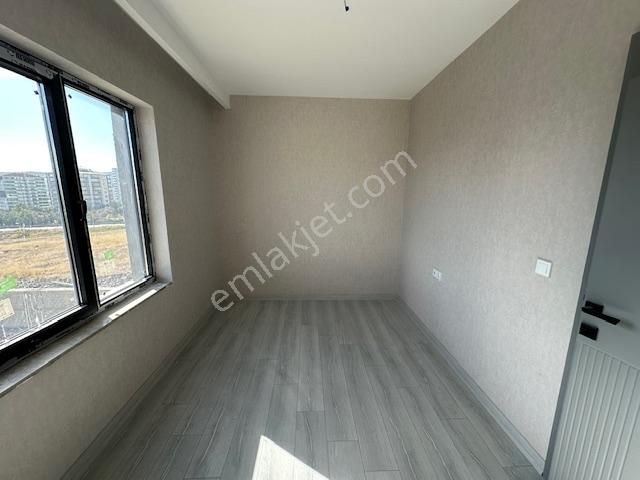 Bağlıcada Manzaralı Önü Açık 3+1 Sıfır Yerden Isıtmalı Daire - Görsel 4