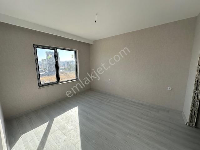 Bağlıcada Manzaralı Önü Açık 3+1 Sıfır Yerden Isıtmalı Daire - Görsel 21