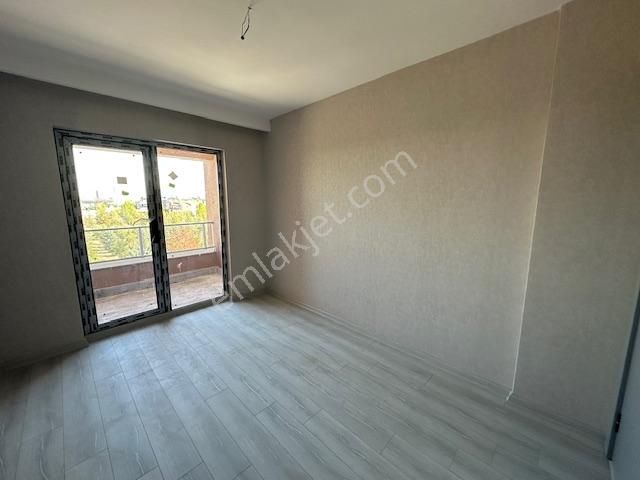 Bağlıcada Manzaralı Önü Açık 3+1 Sıfır Yerden Isıtmalı Daire - Görsel 6