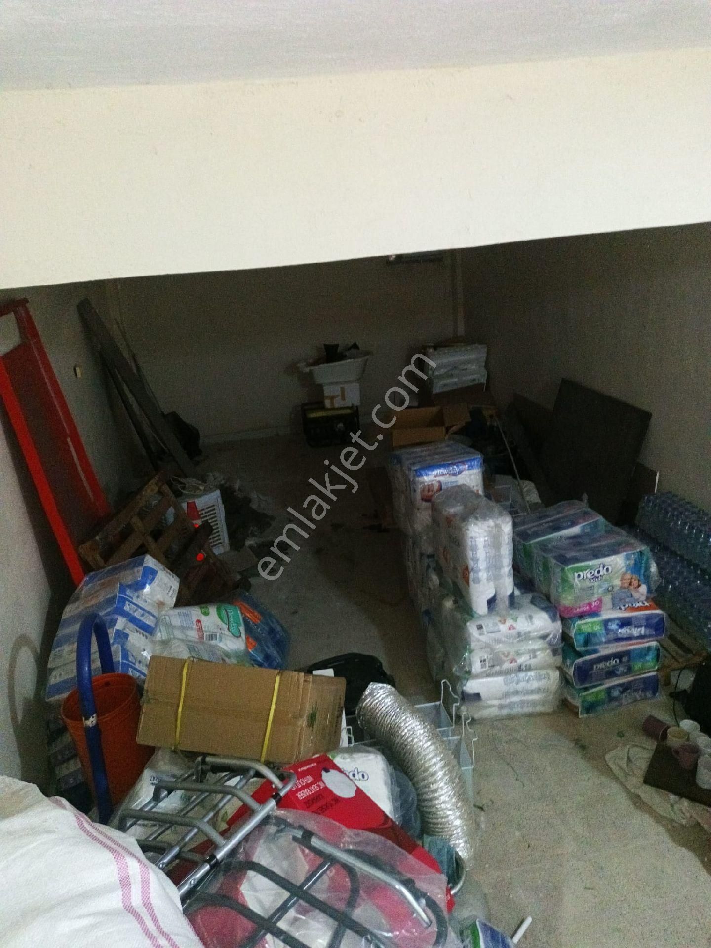 Uca'dan Devren Kiralık İki Adet Dükkan.! - Görsel 2