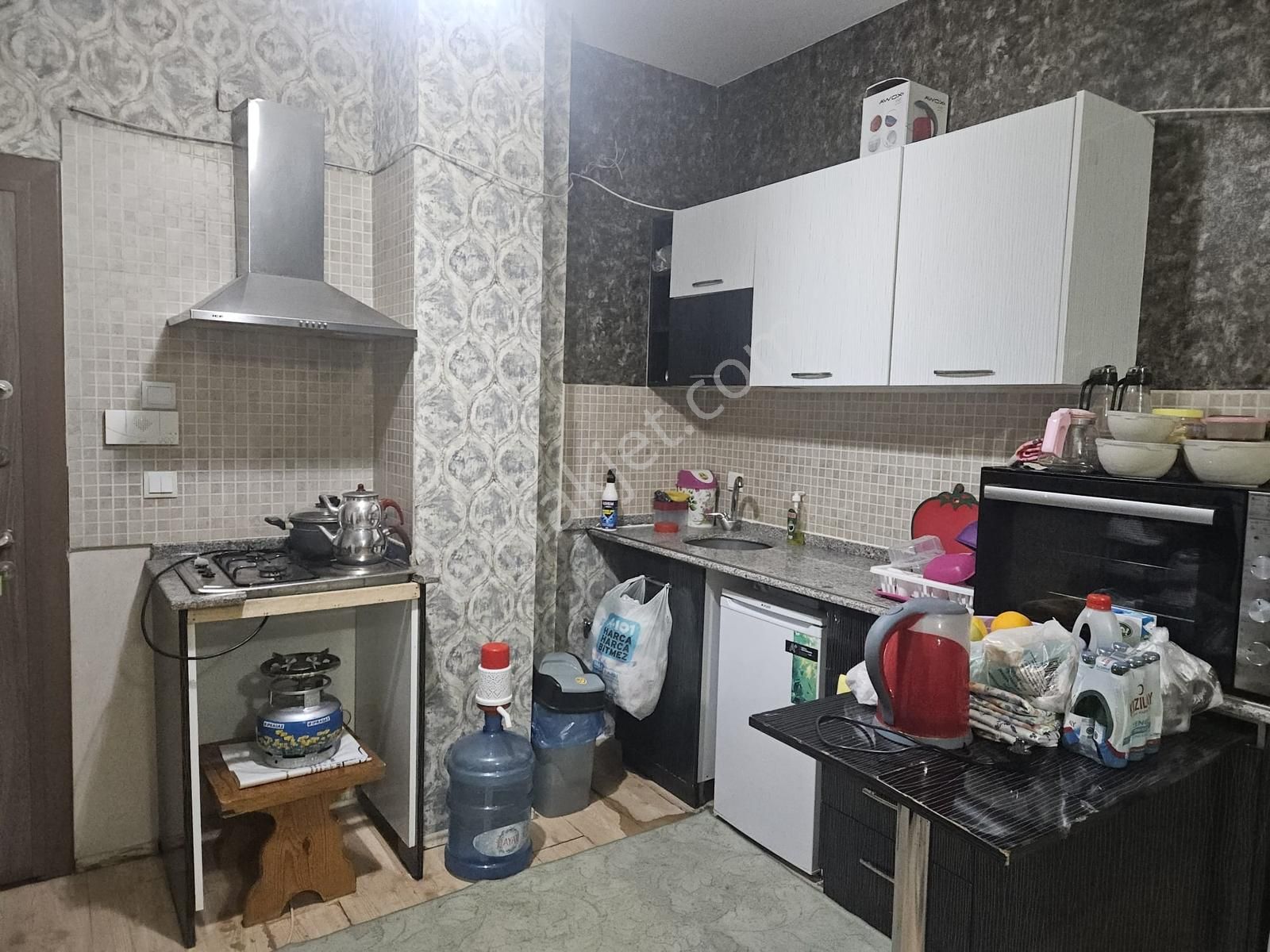 Fiyat Düştü! Merkezi Konum Tramvaya Yakın, Mobilyalı 2+1 Daire - Görsel 3