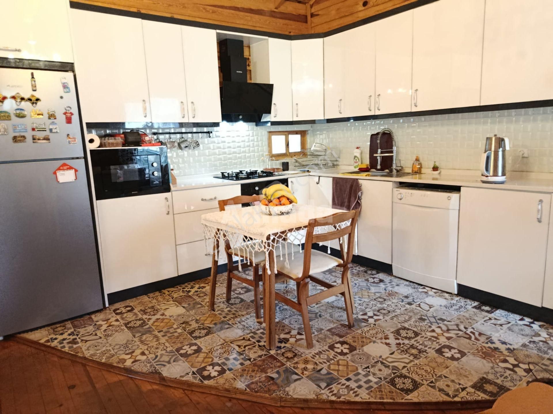 İzmir Mendereste Doğa İçinde, Geniş Bahçeli 3+1 Ahşap Ev - Görsel 12