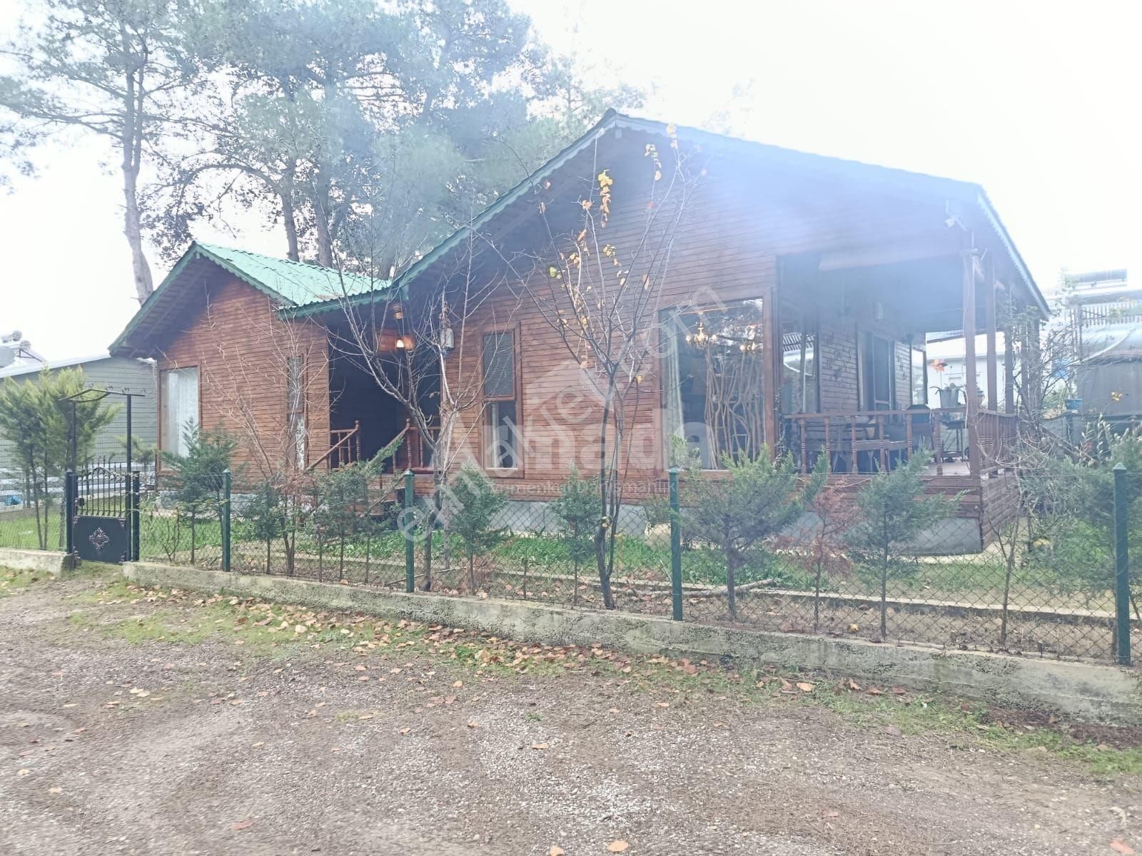 İzmir Mendereste Doğa İçinde, Geniş Bahçeli 3+1 Ahşap Ev - Görsel 2