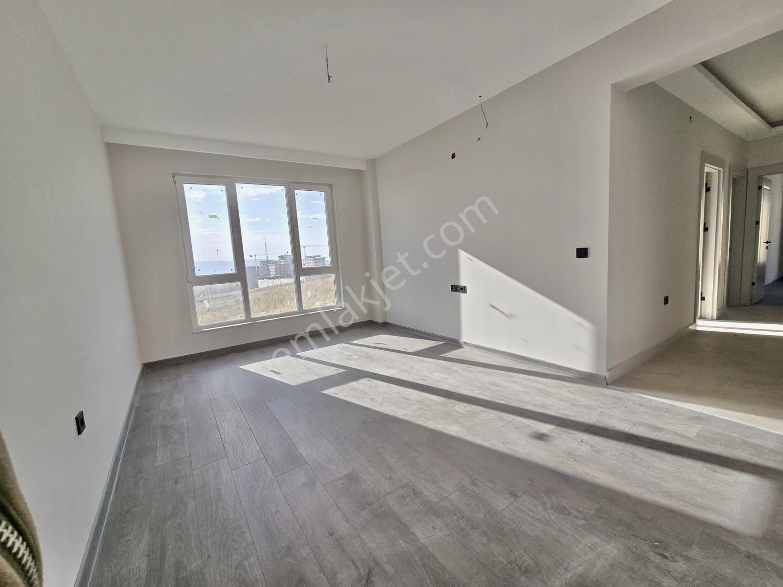 Yapracıkta Site İçerisinde Lüks Yapılı Harika Lokasyonda 2+1 - Görsel 33