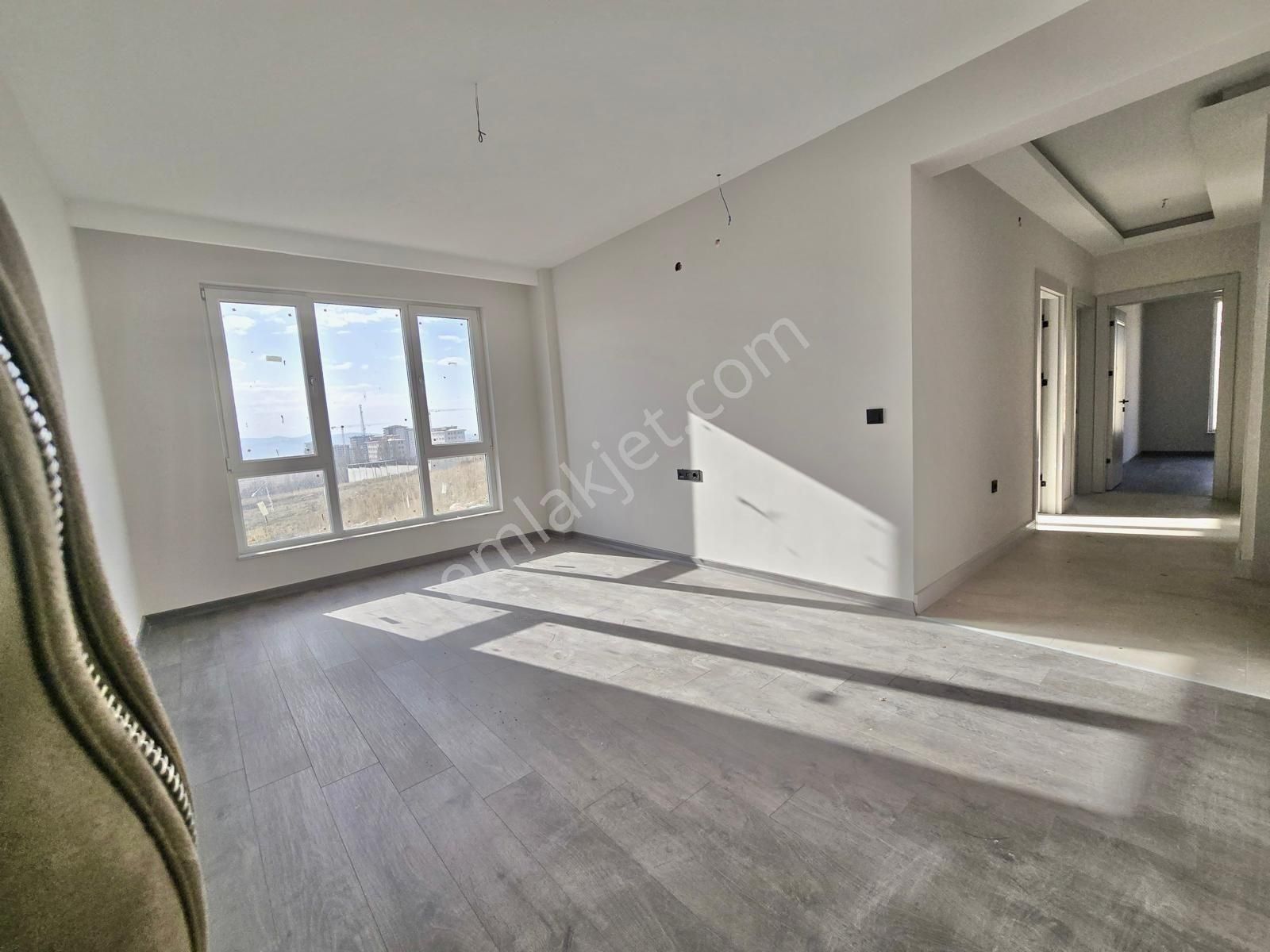 Yapracıkta Site İçerisinde Lüks Yapılı Harika Lokasyonda 2+1 - Görsel 7