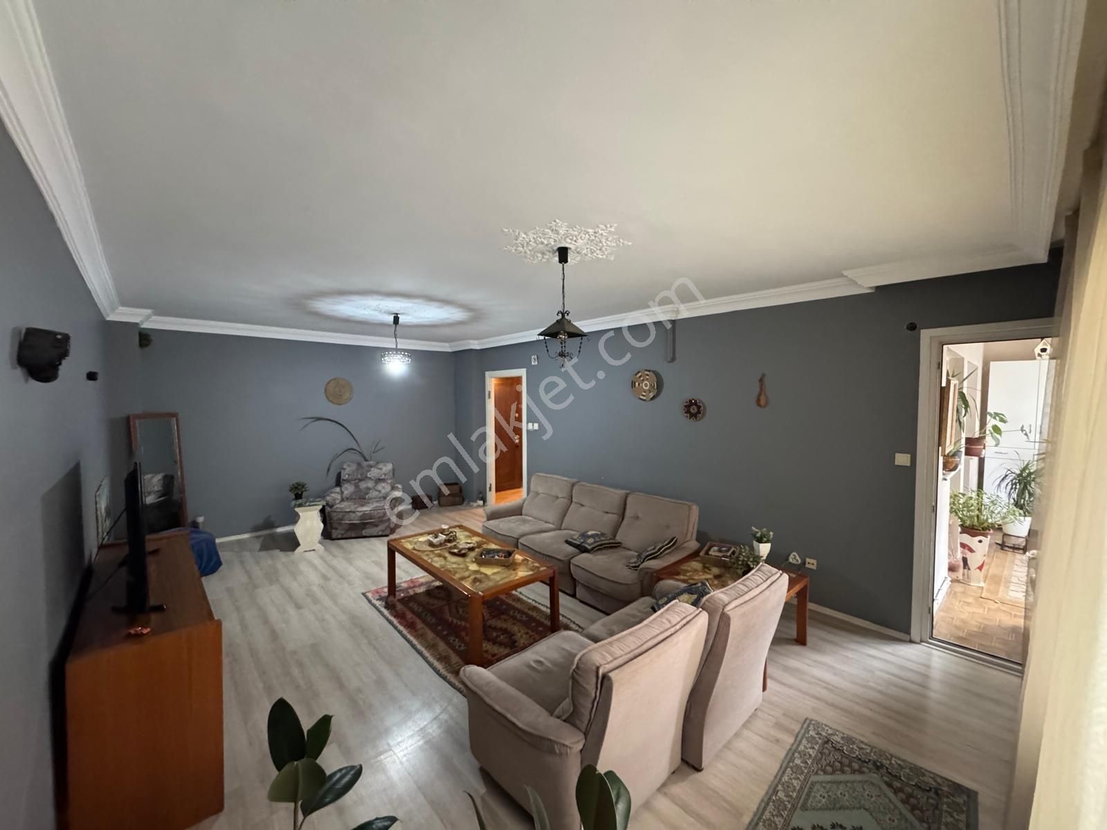Kozyatağın Da Merkezi Konum Da Balkonlu Net 105m2 3+1 - Görsel 2