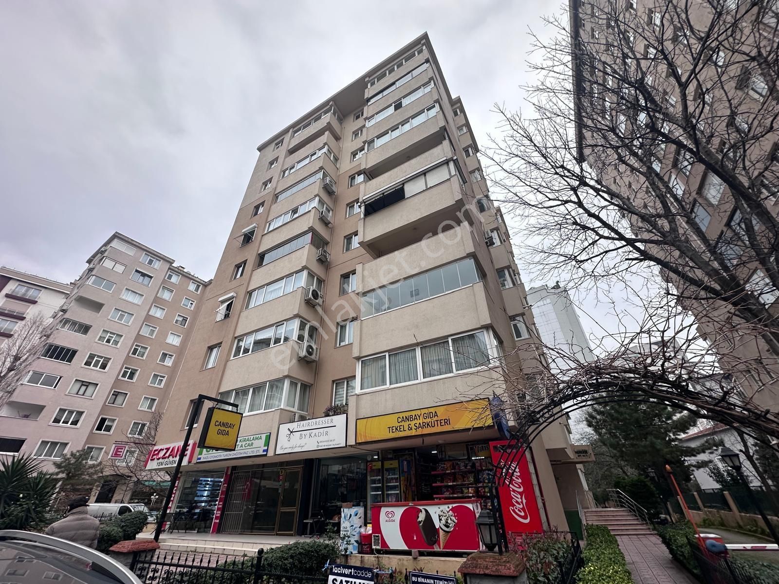 Kozyatağın Da Merkezi Konum Da Balkonlu Net 105m2 3+1