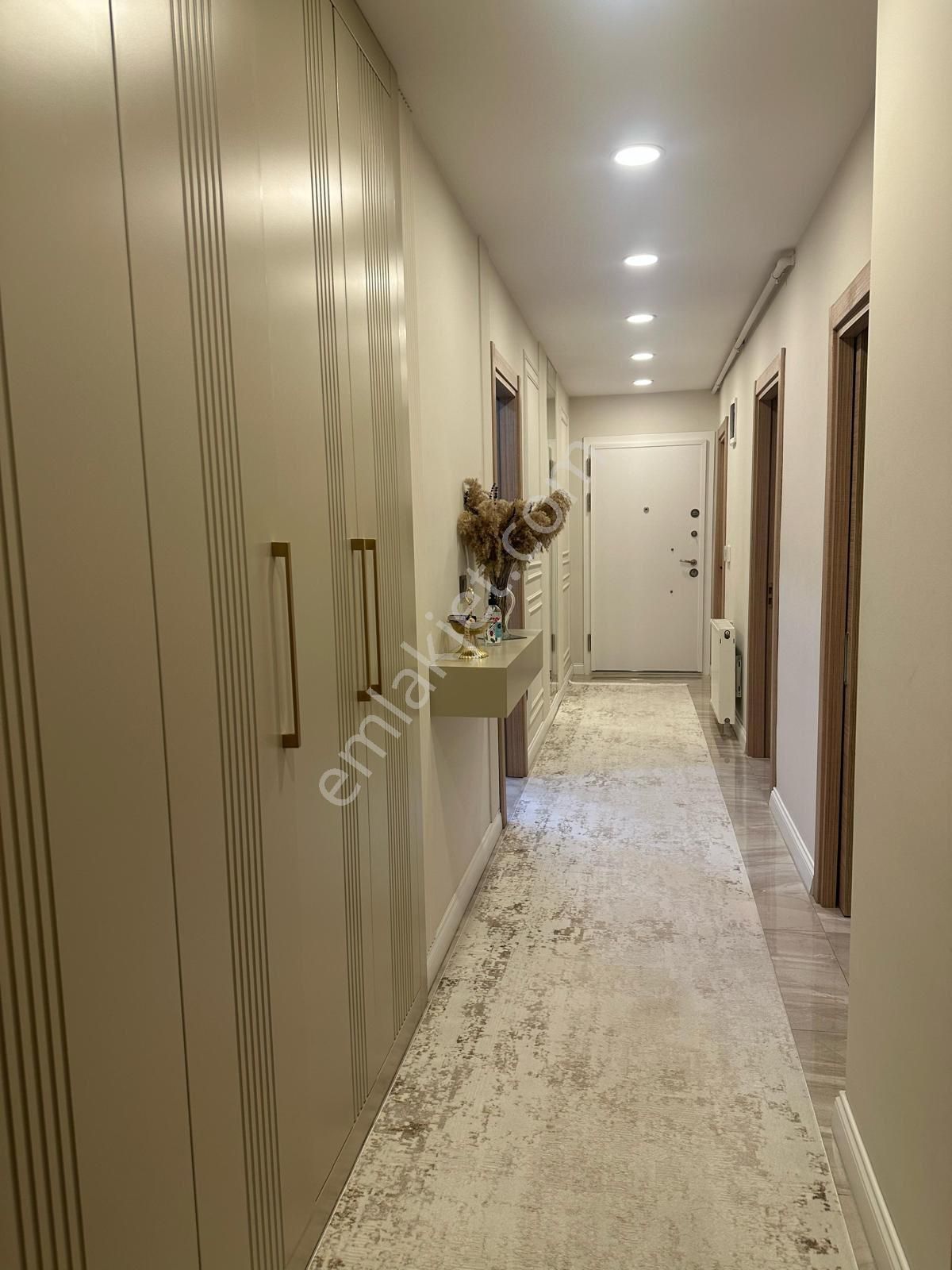 Çobançeşmede 3+1 160 M2 Hamam Konseptli Giyinme Odalı Özel Mimari Daire !! - Görsel 6