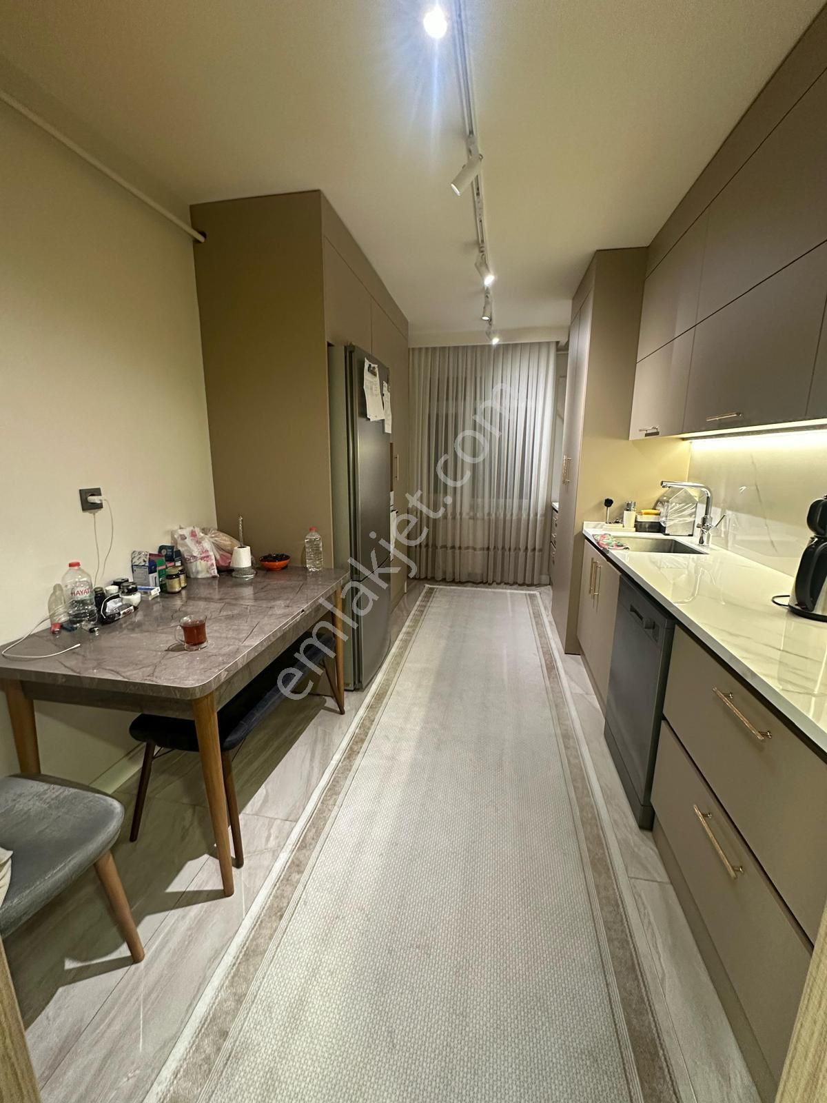 Çobançeşmede 3+1 160 M2 Hamam Konseptli Giyinme Odalı Özel Mimari Daire !! - Görsel 13