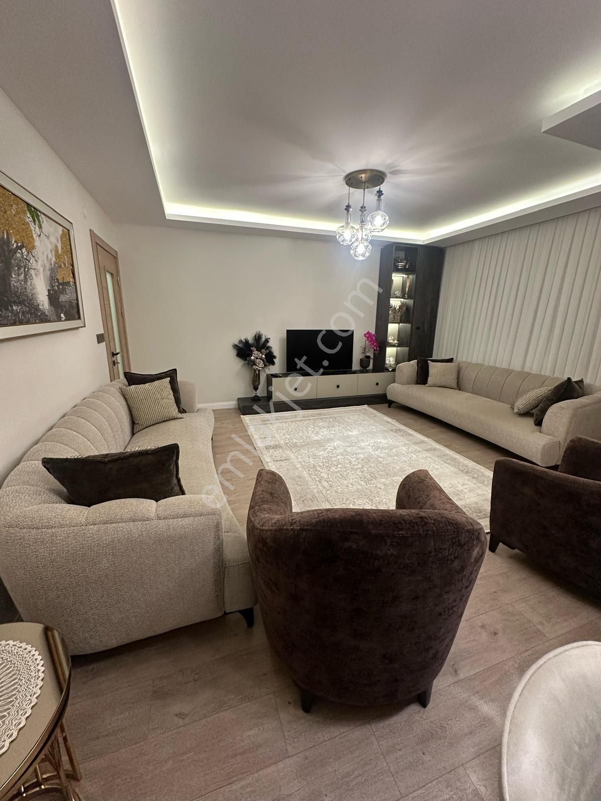 Çobançeşmede 3+1 160 M2 Hamam Konseptli Giyinme Odalı Özel Mimari Daire !! - Görsel 3