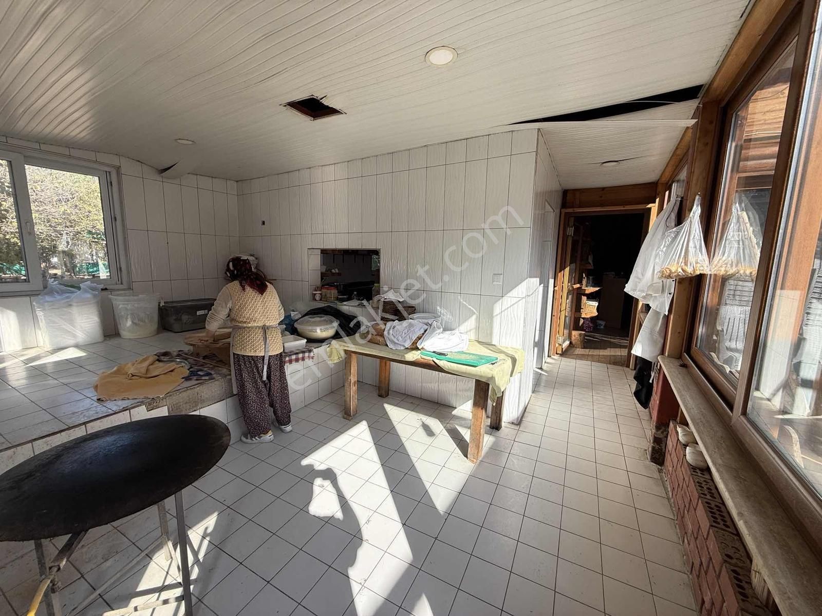 Antalya Çakırlar Sosyete Pazarı Devren Satılık Restoran - Görsel 2