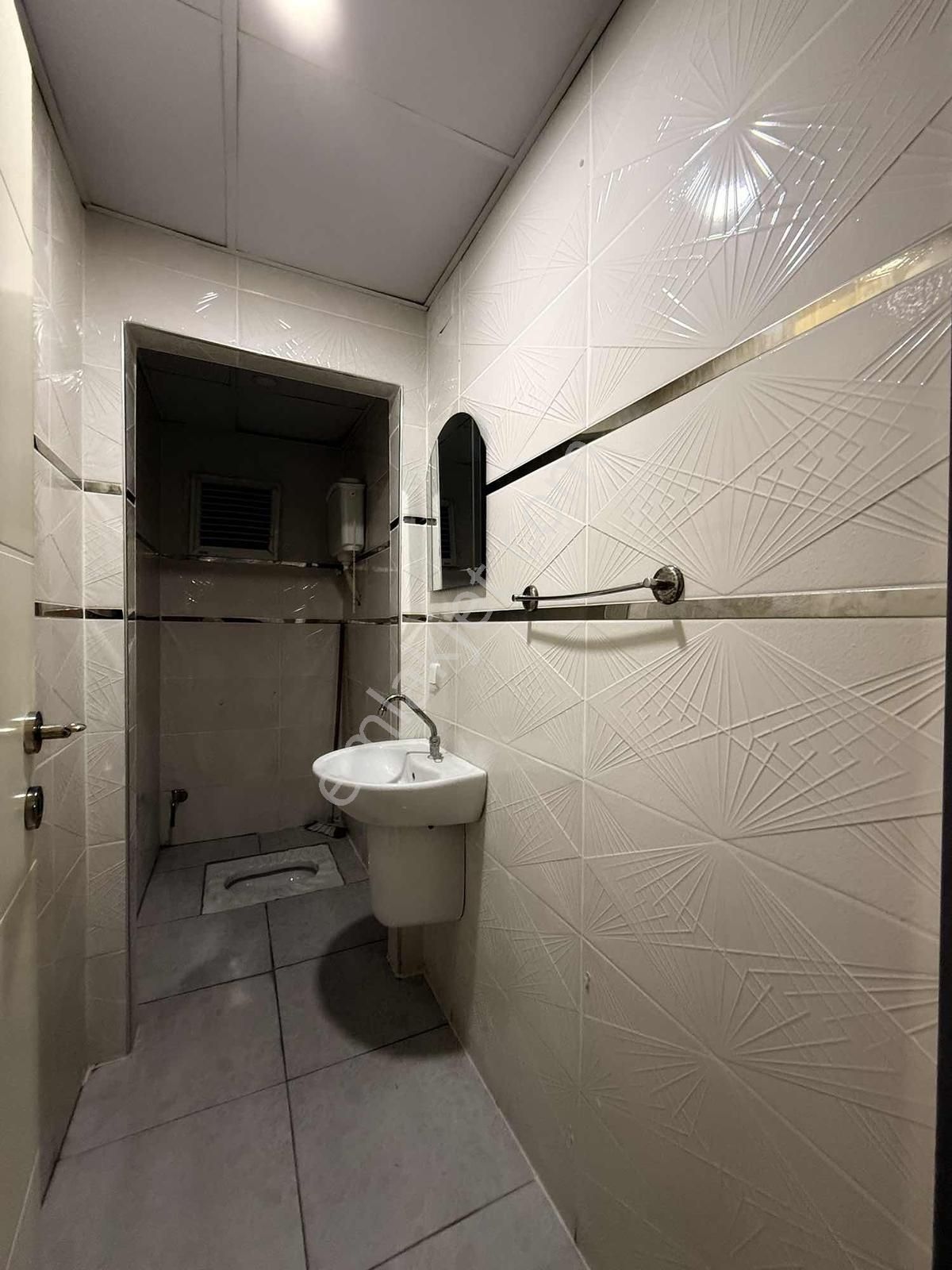 Noyan'dan 4+1 Doğalgazlı 165 M2 Saray Gibi Daire - Görsel 8