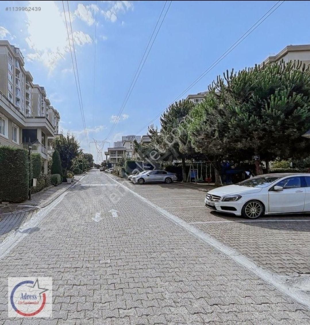 Şerifali Mah. Meritlife Göl Konakların'da Arakat Balkonlu 1+1 - Görsel 27