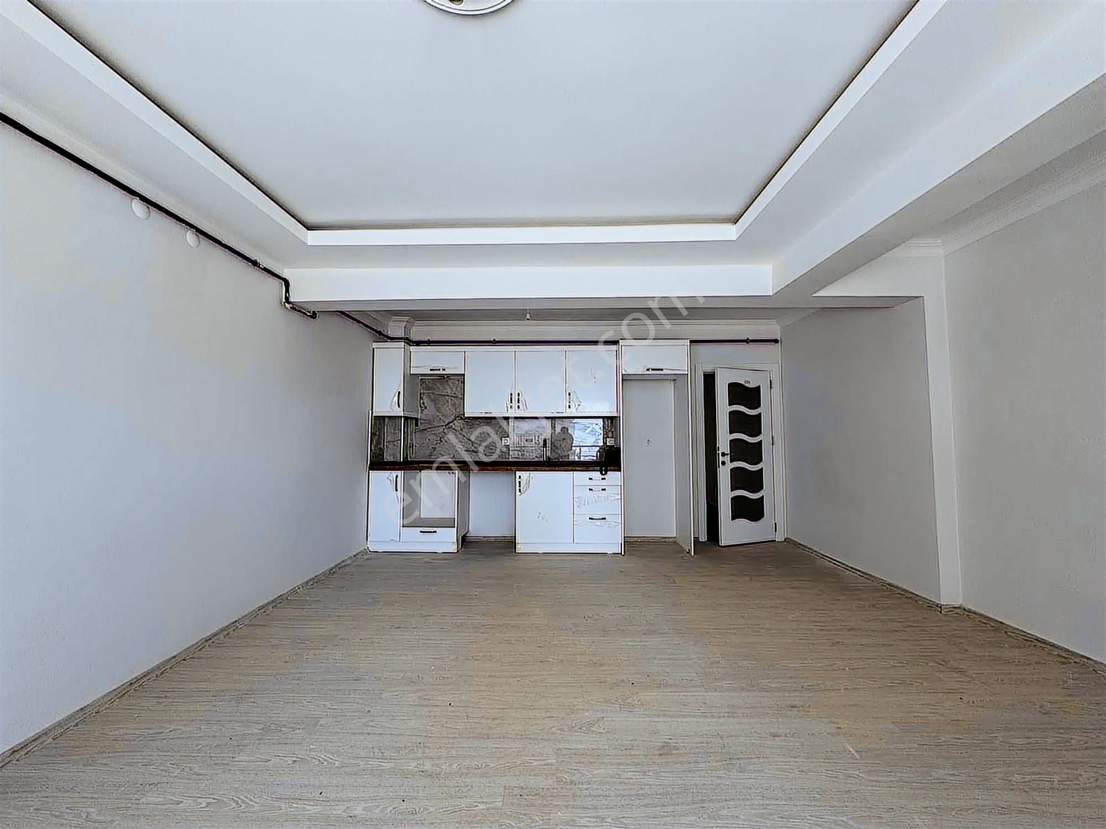 İdo'ya 5 Dk Mesafede İskele'de Cadde Üzeri Fırsat Daire - Görsel 8