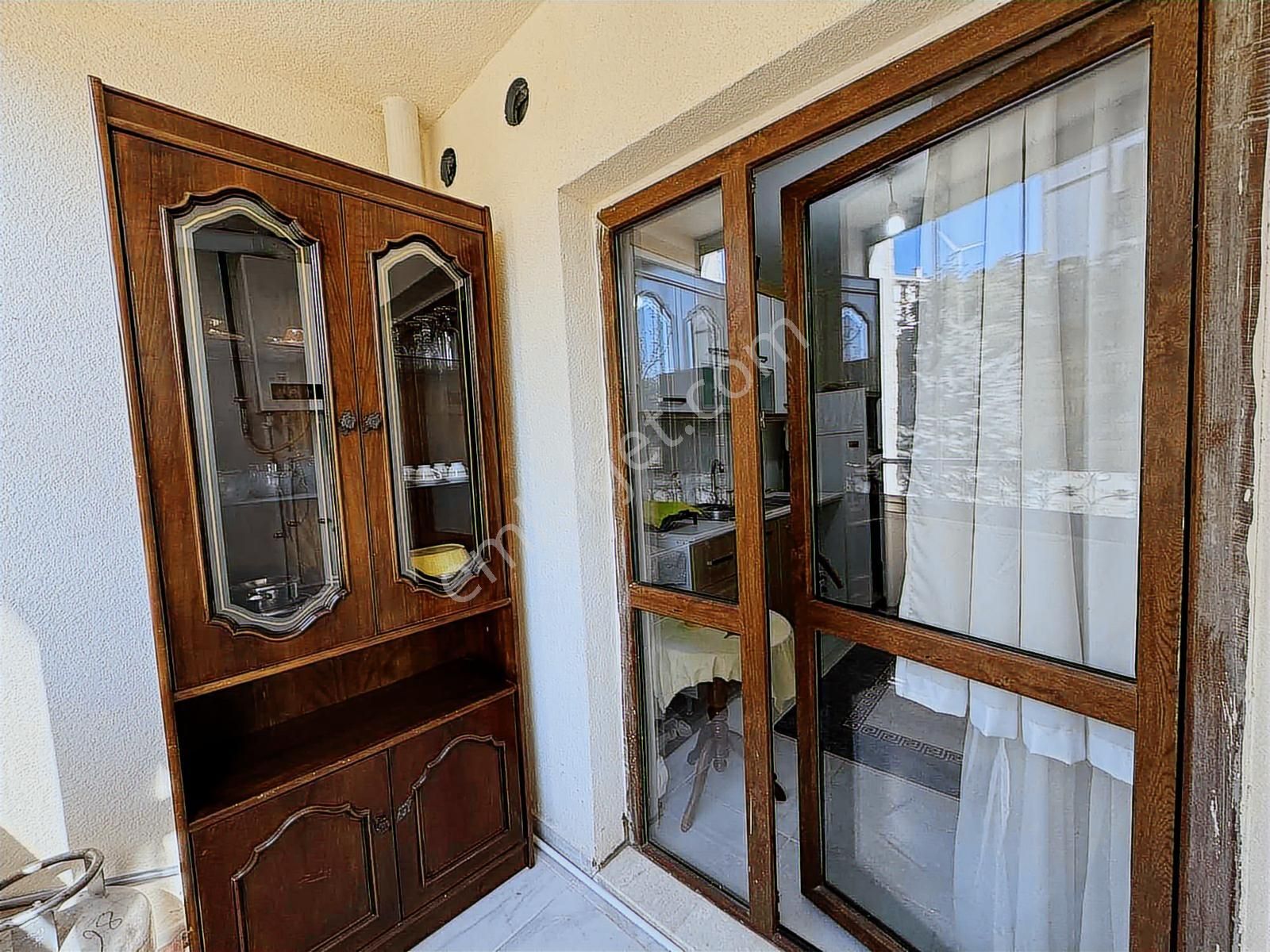 Mısırlı Emlak'tan Armutlu Toki'de Full Eşyalı 3+1 120m2 Daire - Görsel 4