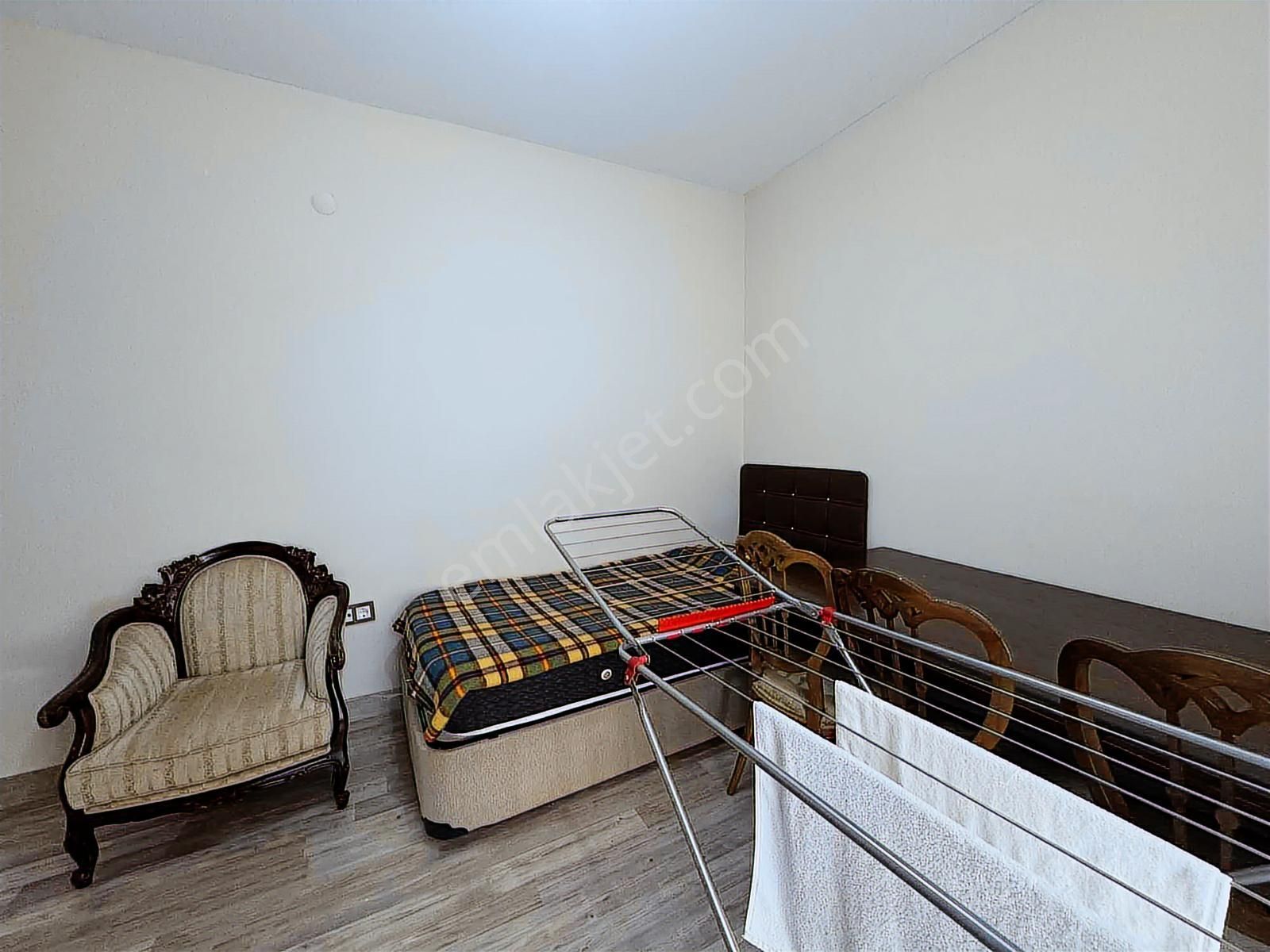 Mısırlı Emlak'tan Armutlu Toki'de Full Eşyalı 3+1 120m2 Daire - Görsel 8