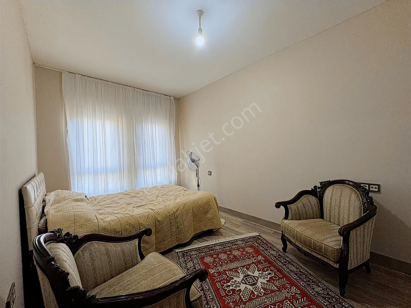 Mısırlı Emlak'tan Armutlu Toki'de Full Eşyalı 3+1 120m2 Daire - Görsel 9