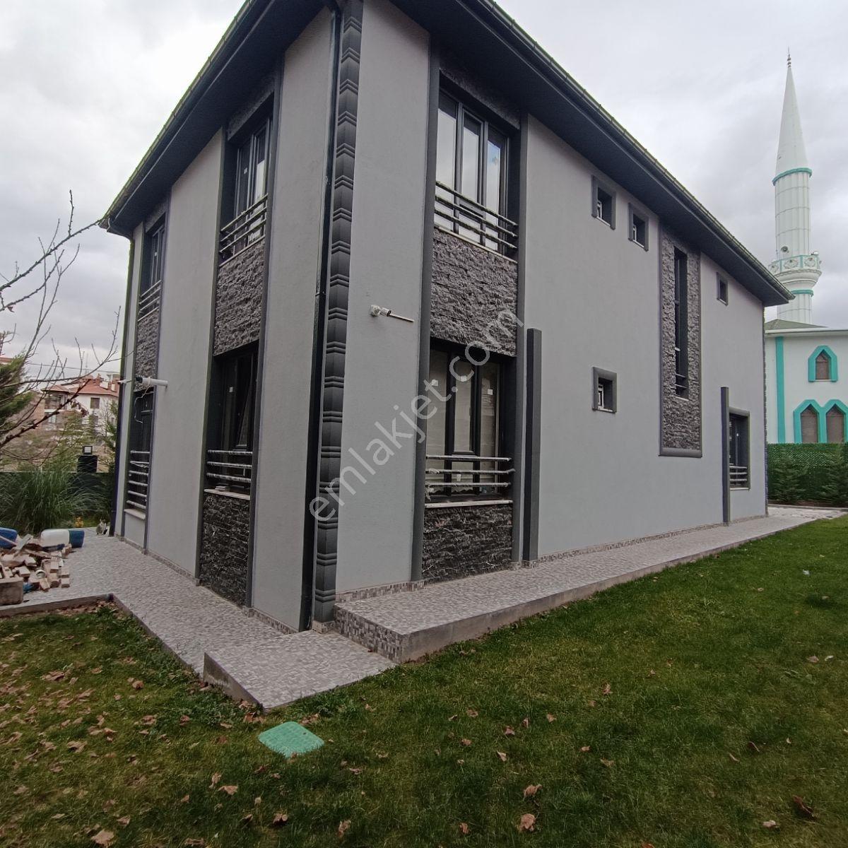 520 M² Arsa İçinde, İskanlı, Sıfır 5+1 Lüks Villa10 Günlük Fiyat - Görsel 18