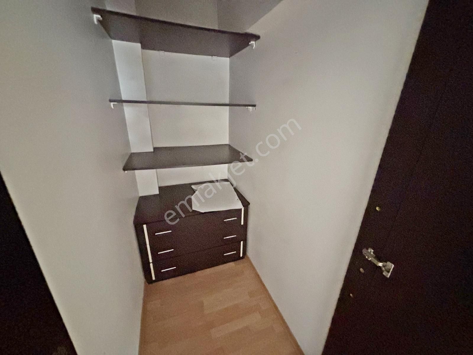 4+1 Katta Tek Daire 4. Kat Asansörlü Ana Cadde Yakını 2 Balkonlu - Görsel 21